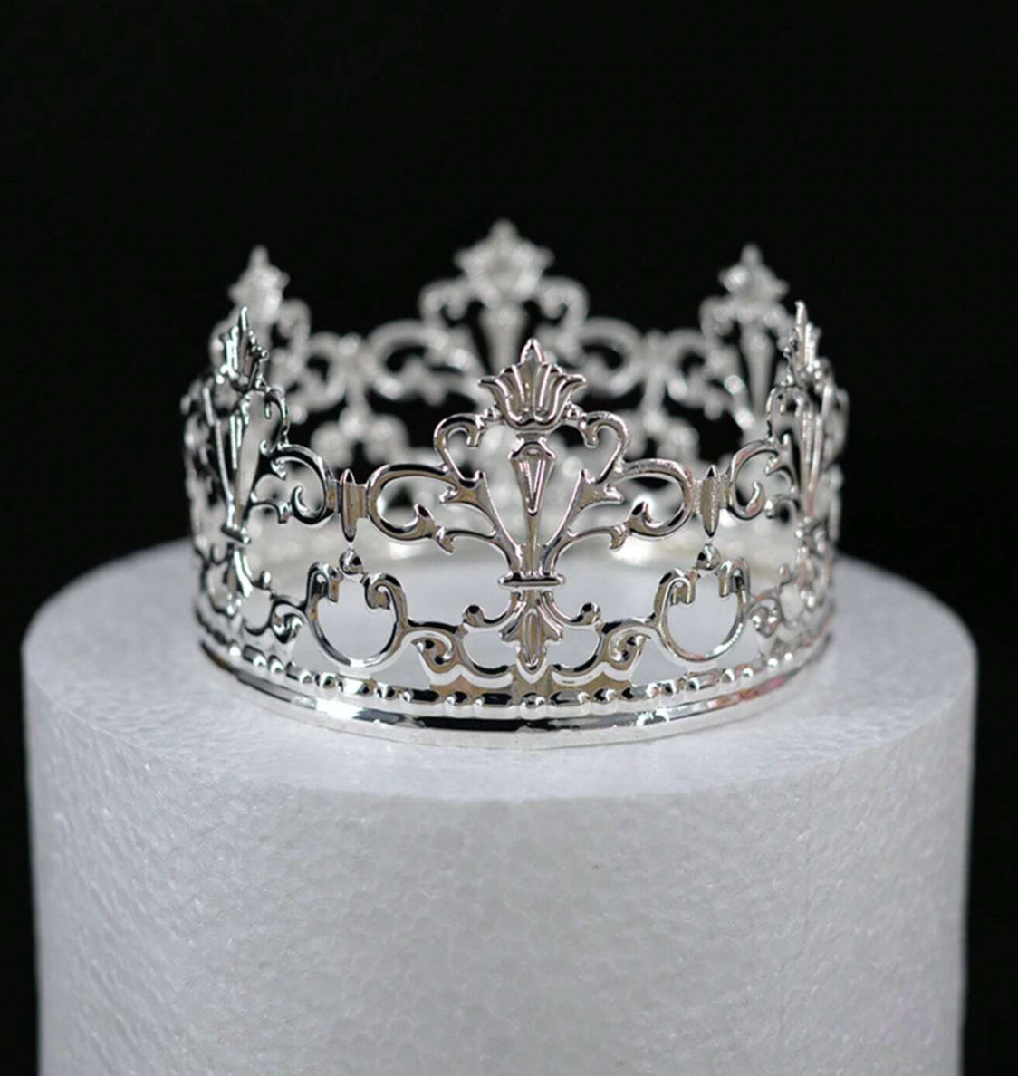 ELEGANT CROWN